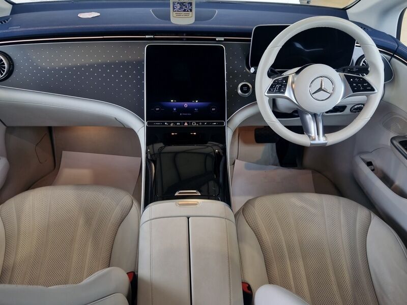 More views of Mercedes-Benz EQE
