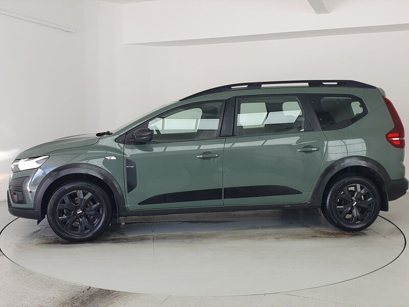 More views of Dacia Jogger