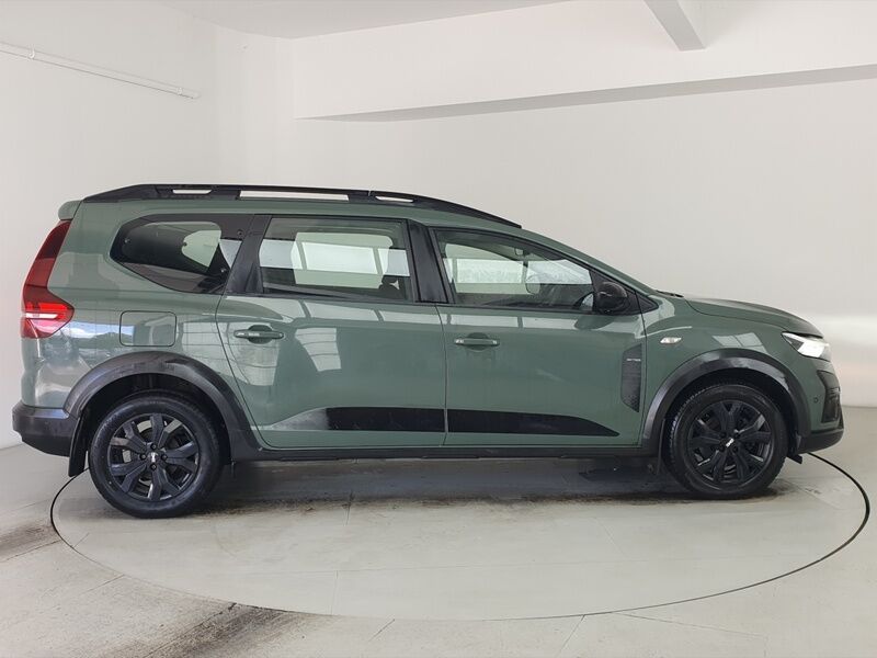 More views of Dacia Jogger