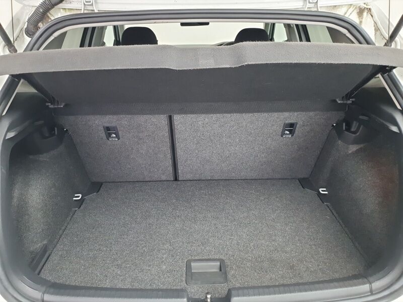 More views of Volkswagen Polo
