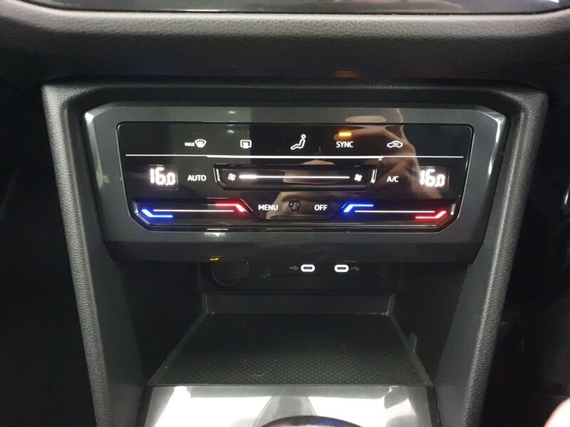 More views of Volkswagen Tiguan