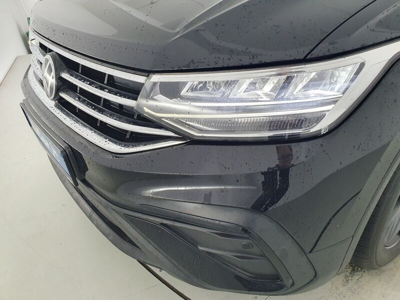 More views of Volkswagen Tiguan