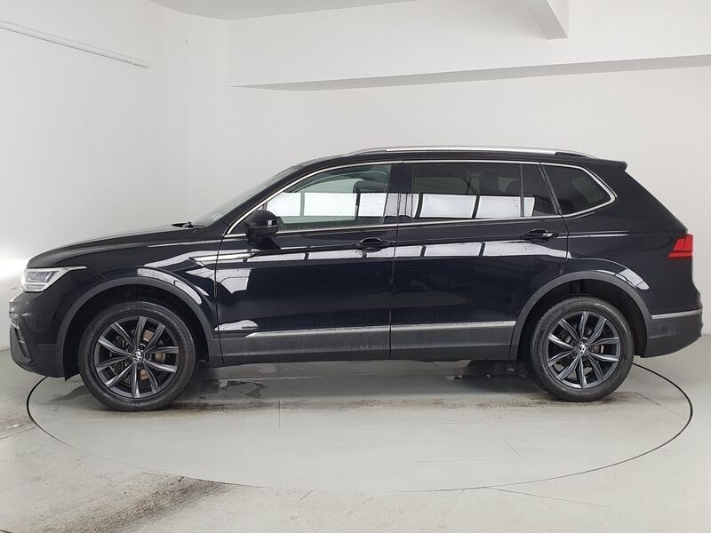 More views of Volkswagen Tiguan