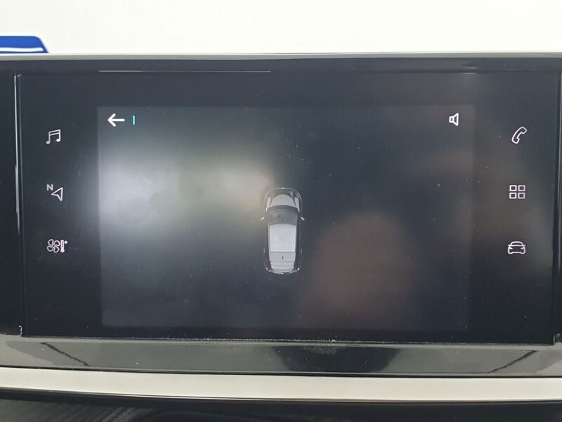 More views of Peugeot 208