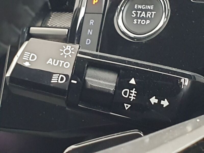 More views of Peugeot 3008