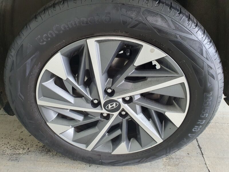 More views of Hyundai Tucson
