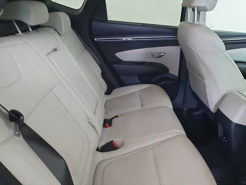 More views of Hyundai Tucson
