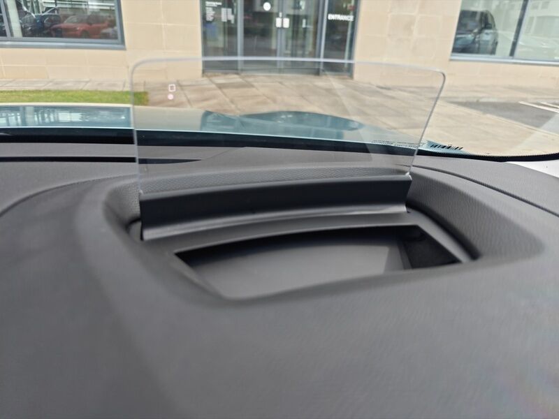 More views of Citroen e-C4