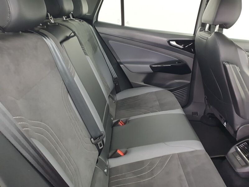 More views of Volkswagen ID.4