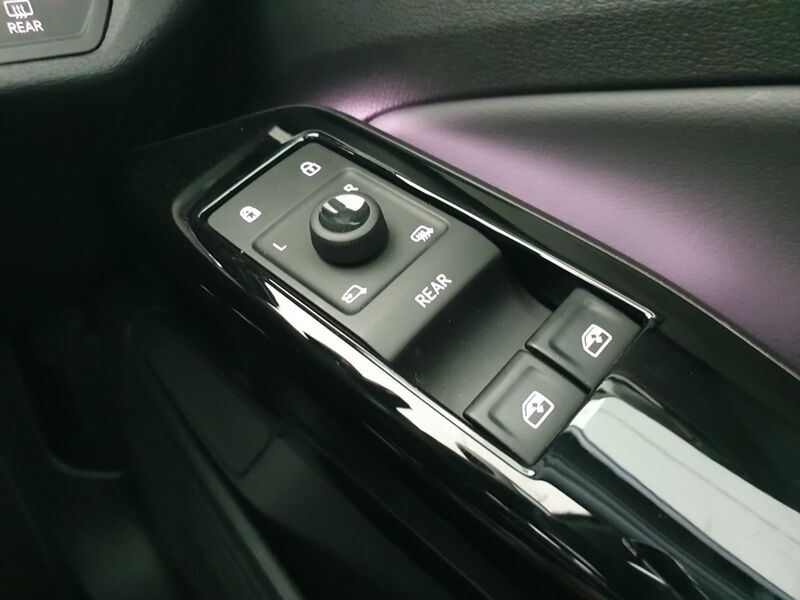 More views of Volkswagen ID.4