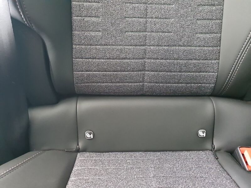 More views of Peugeot 3008