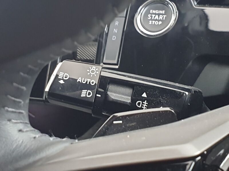 More views of Peugeot 3008