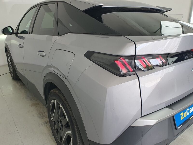 More views of Peugeot 3008