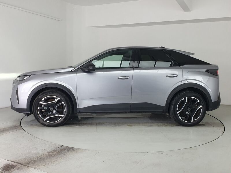 More views of Peugeot 3008