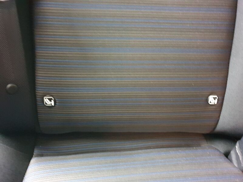 More views of Nissan Leaf