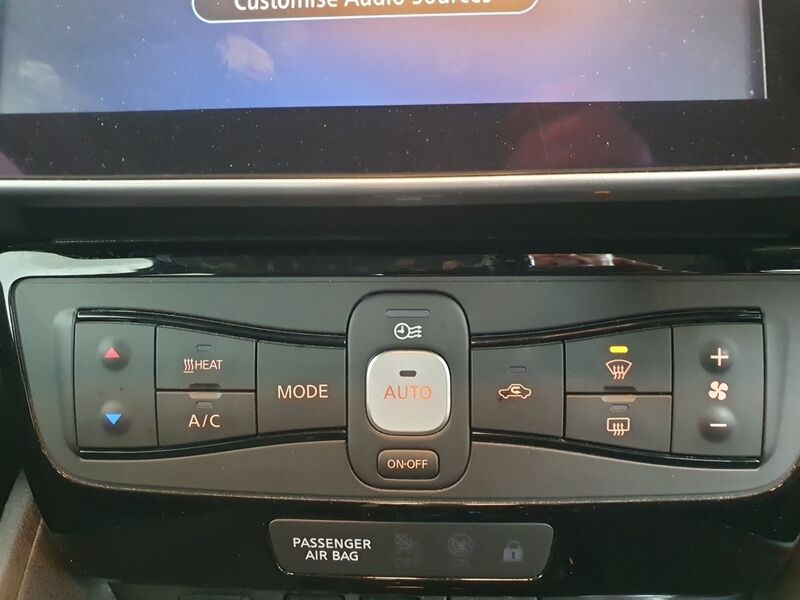 More views of Nissan Leaf