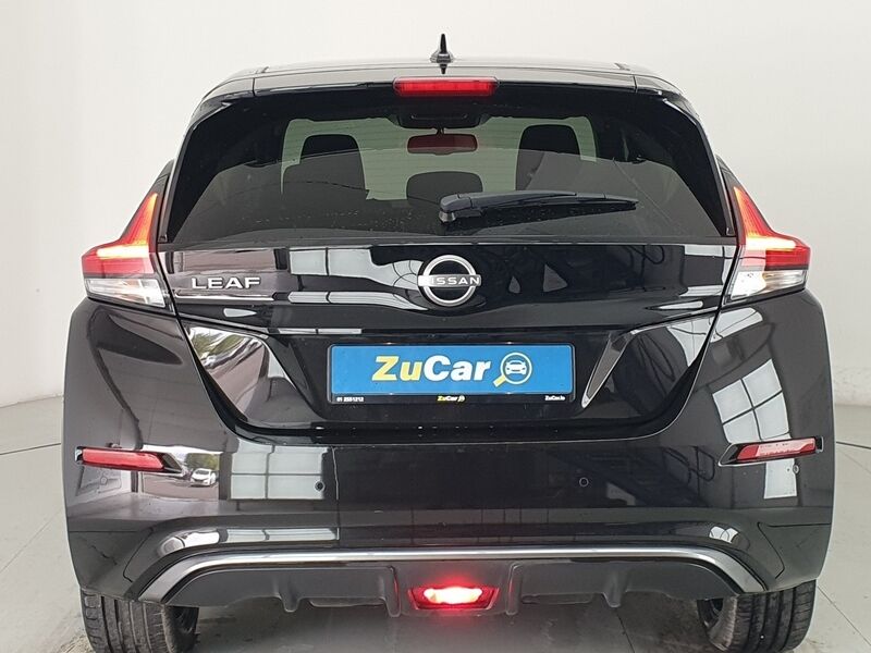 More views of Nissan Leaf