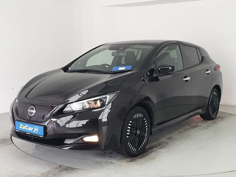 More views of Nissan Leaf