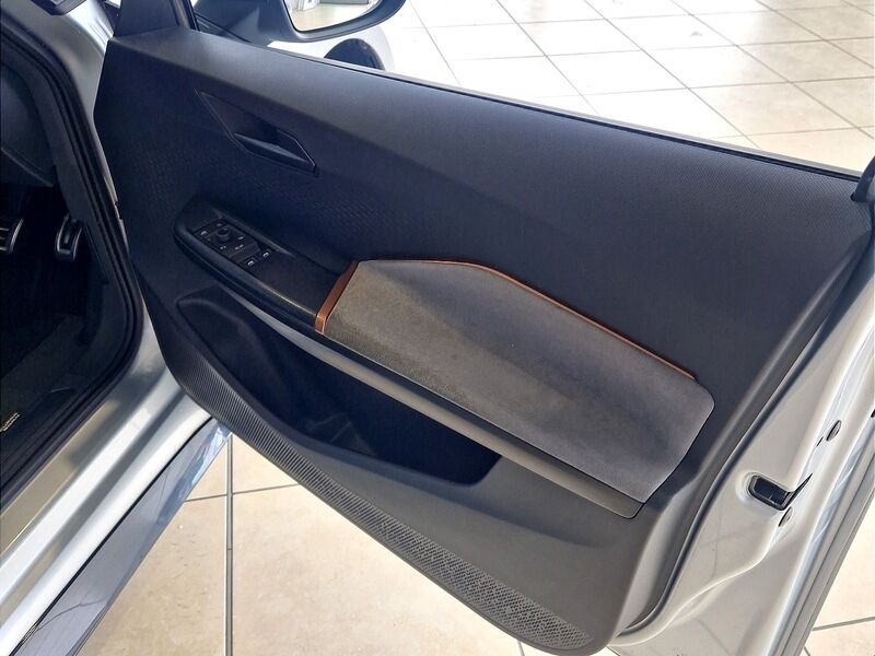 More views of Cupra Born