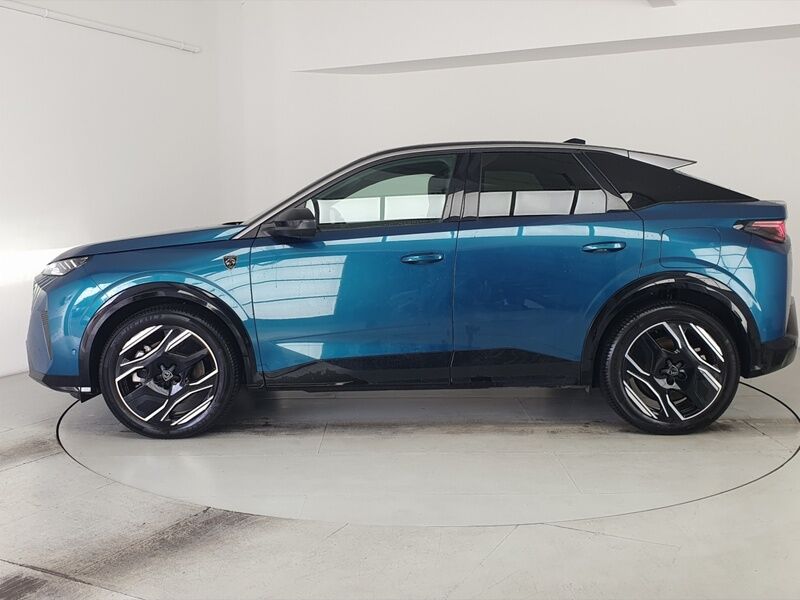 More views of Peugeot 3008