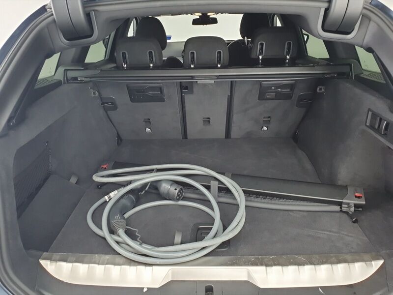 More views of BMW 3-Series