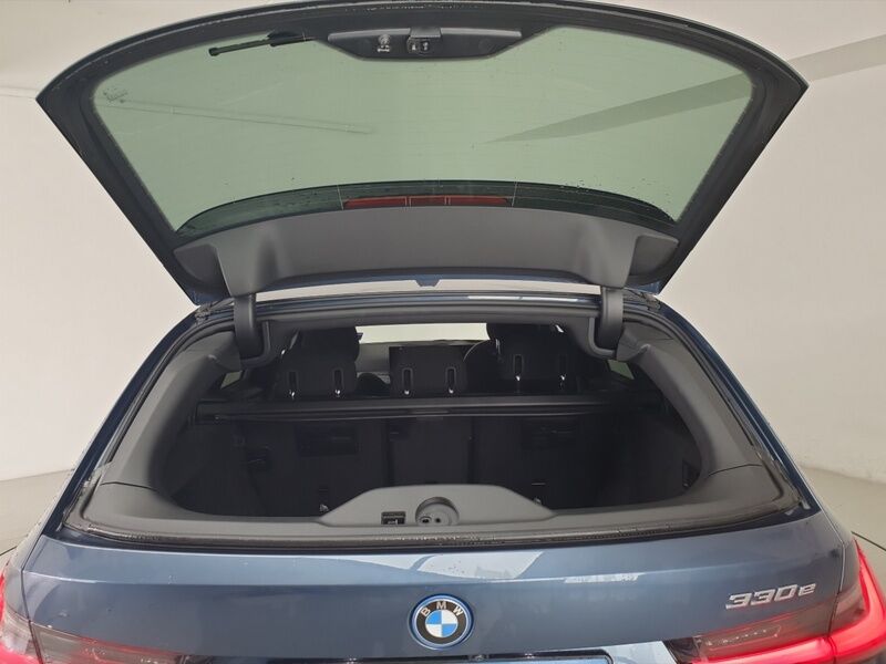 More views of BMW 3-Series