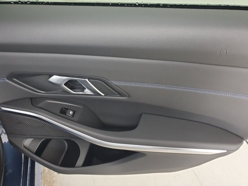 More views of BMW 3-Series