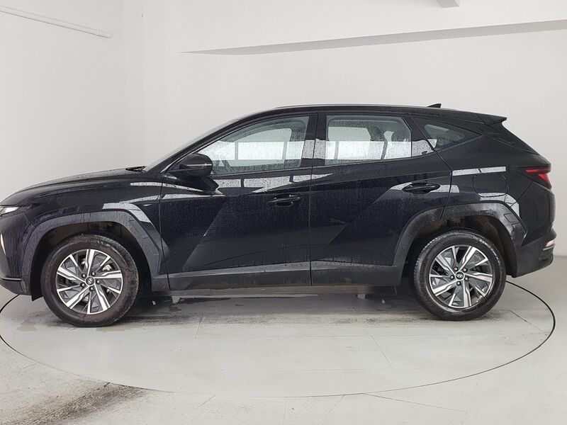 More views of Hyundai Tucson