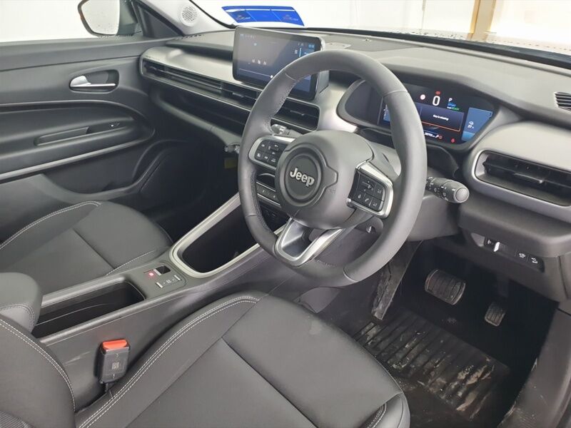 More views of Jeep Avenger