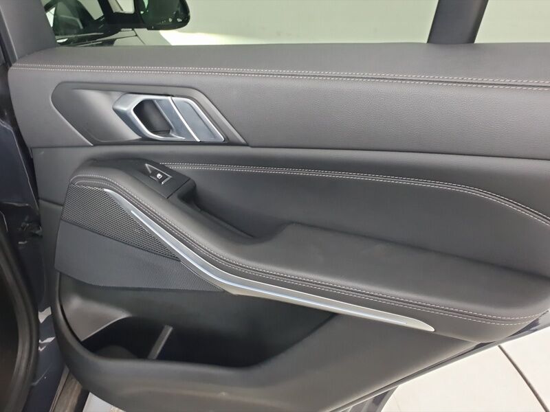 More views of BMW X5