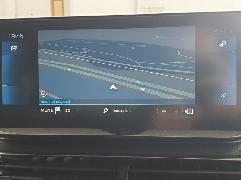 More views of Peugeot 5008