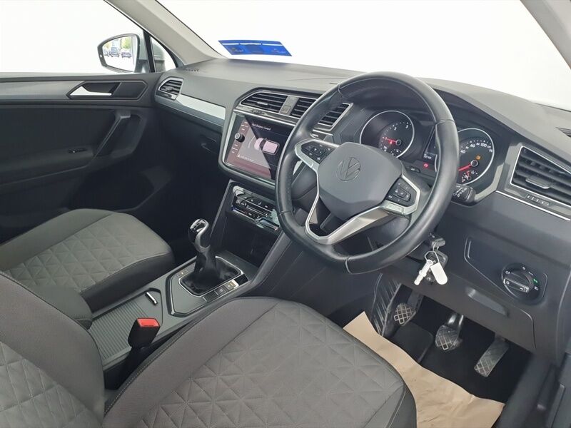More views of Volkswagen Tiguan