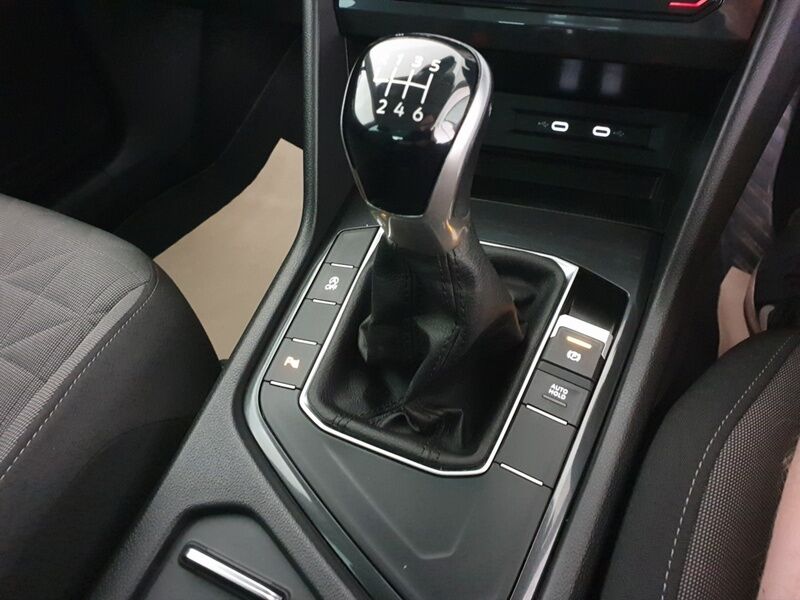 More views of Volkswagen Tiguan