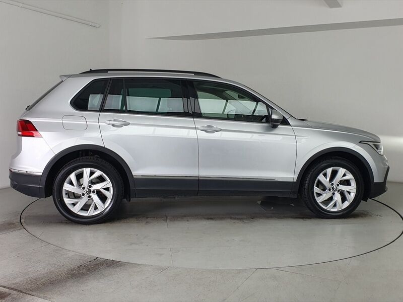 More views of Volkswagen Tiguan