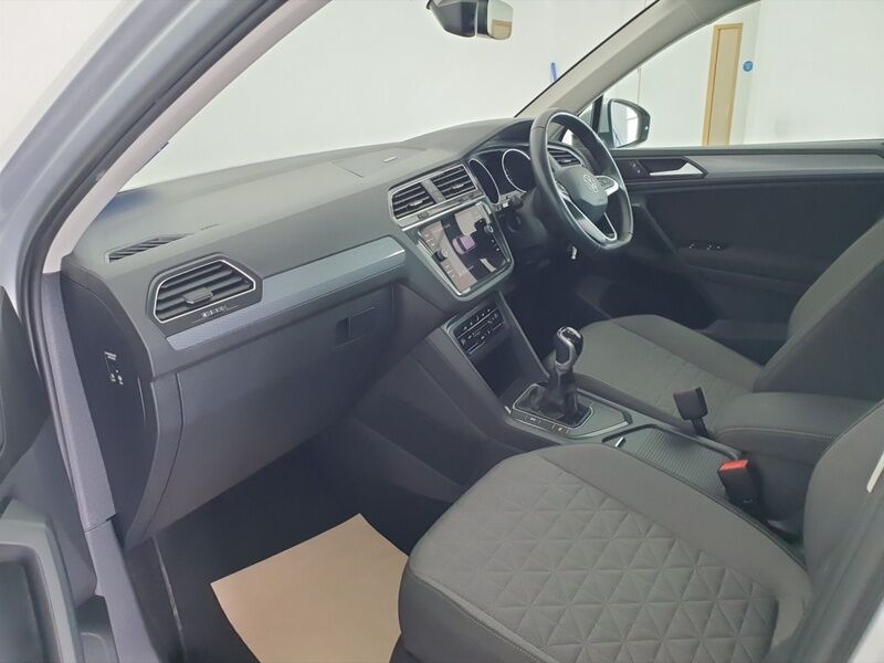 More views of Volkswagen Tiguan