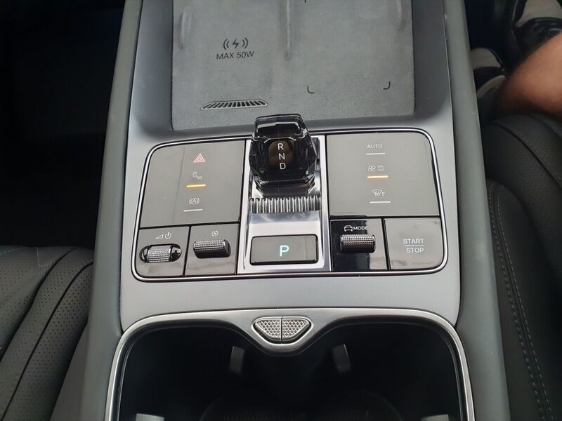 More views of BYD SEALION 7