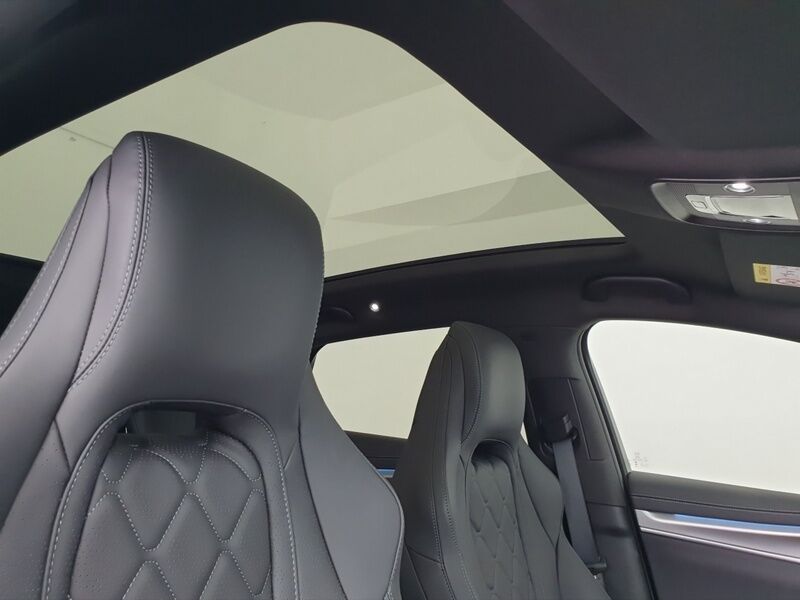More views of BYD SEALION 7