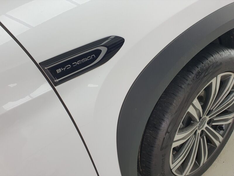 More views of BYD SEALION 7