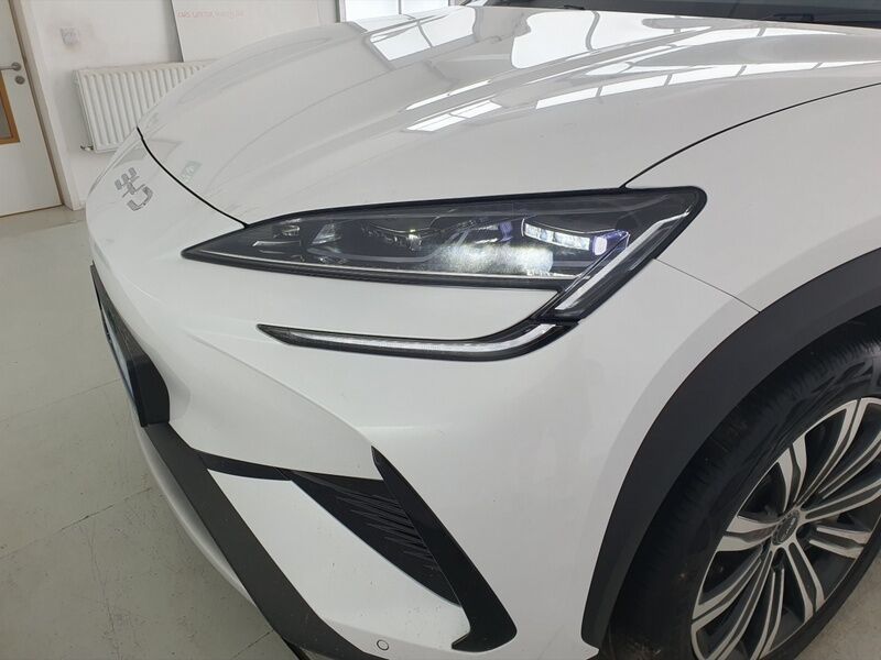 More views of BYD SEALION 7