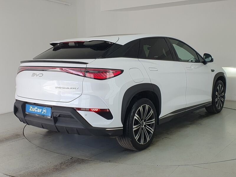 More views of BYD SEALION 7