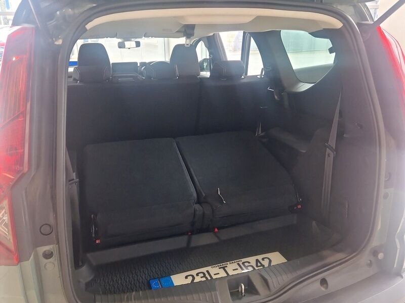 More views of Dacia Jogger