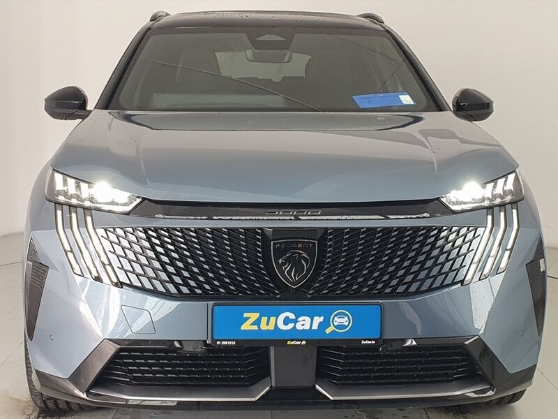 More views of Peugeot 5008