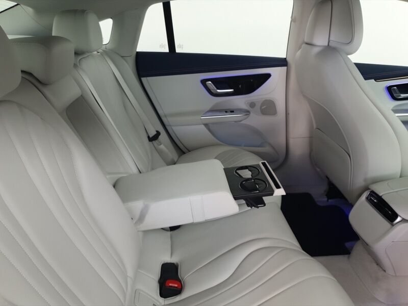 More views of Mercedes-Benz EQE