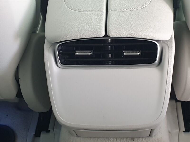 More views of Mercedes-Benz EQE
