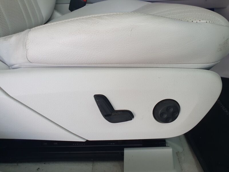 More views of Mercedes-Benz EQE