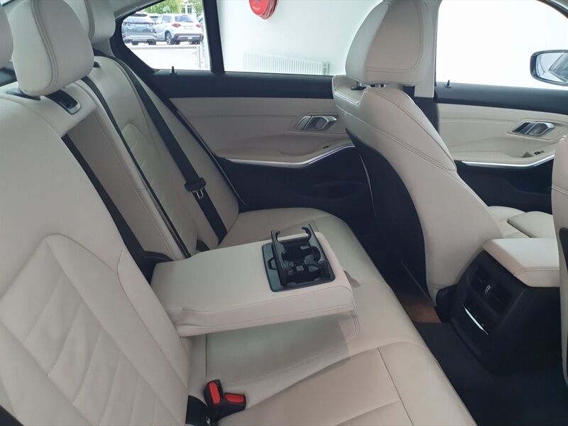 More views of BMW 3-Series
