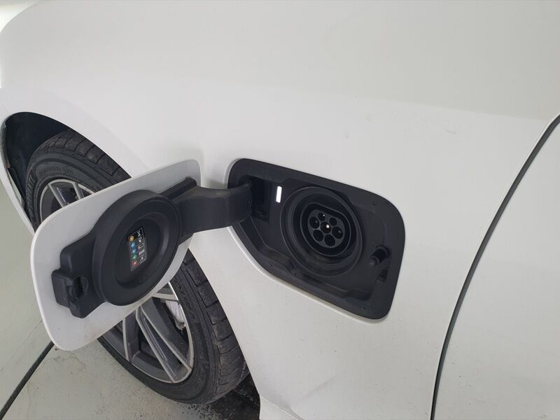 More views of BMW 3-Series