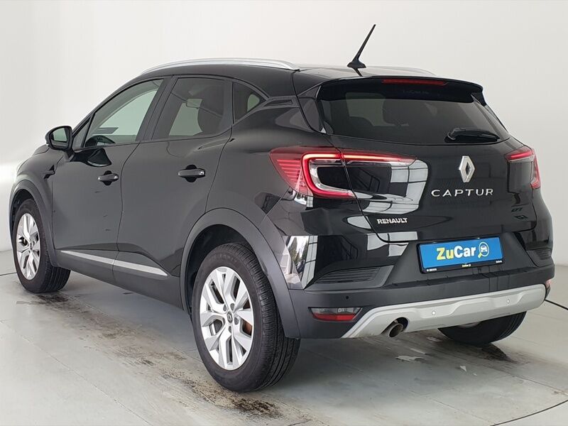 More views of Renault Captur