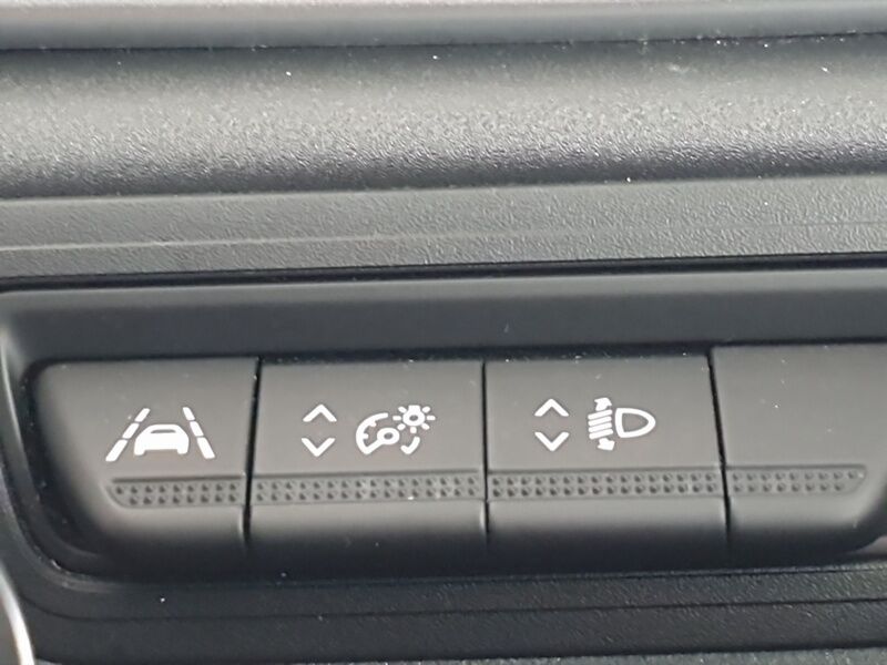 More views of Renault Captur