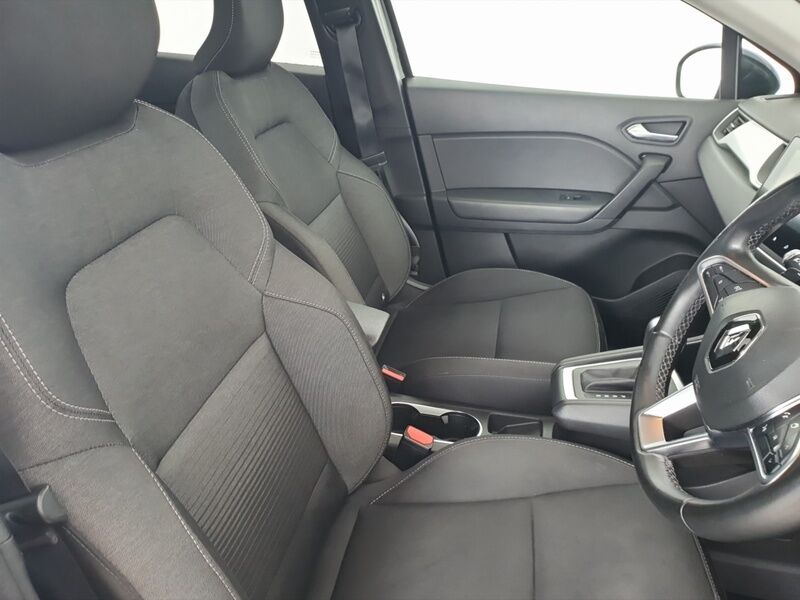 More views of Renault Captur